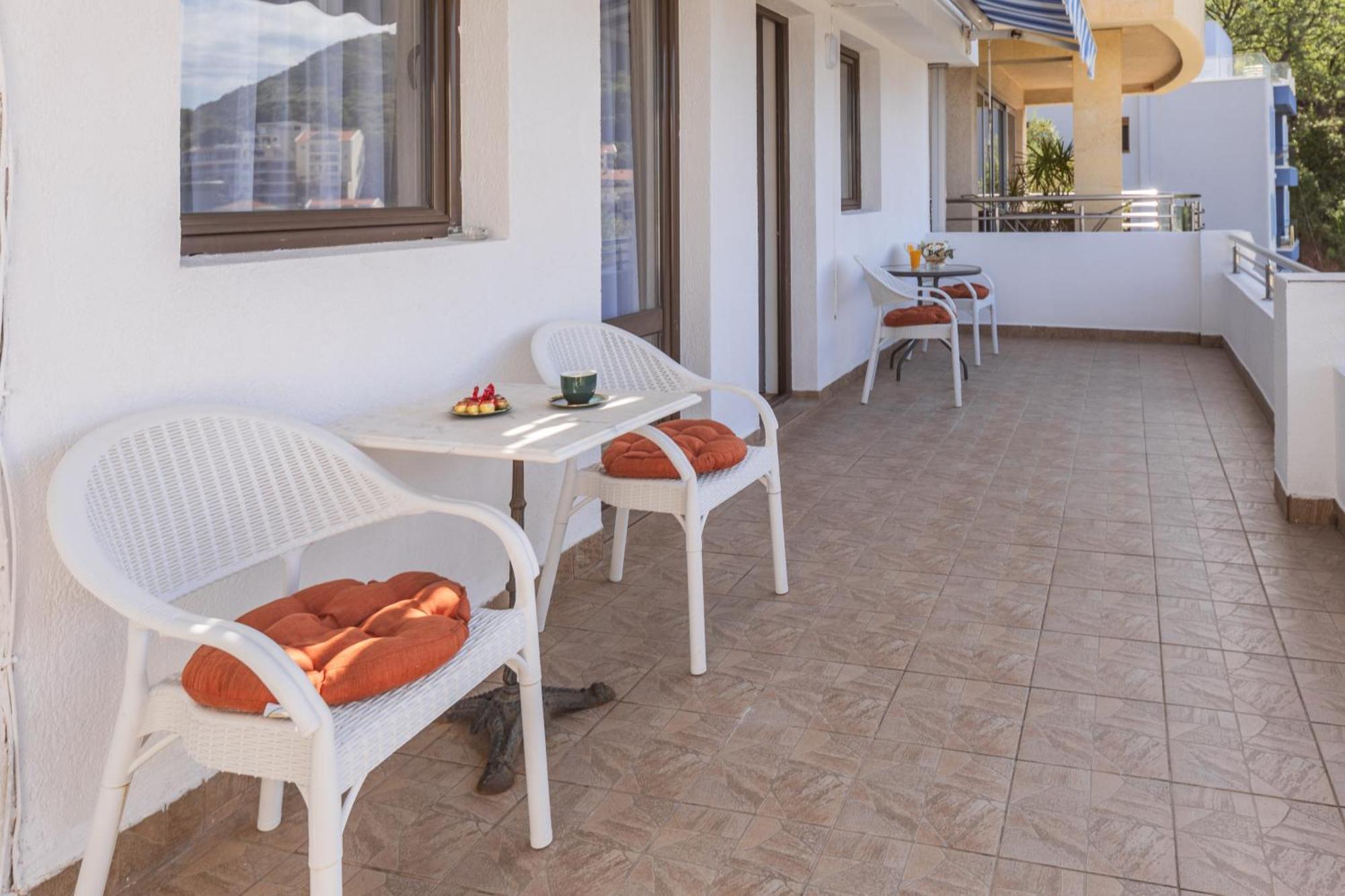 Apartments Raymond Sveti Stefan Room photo