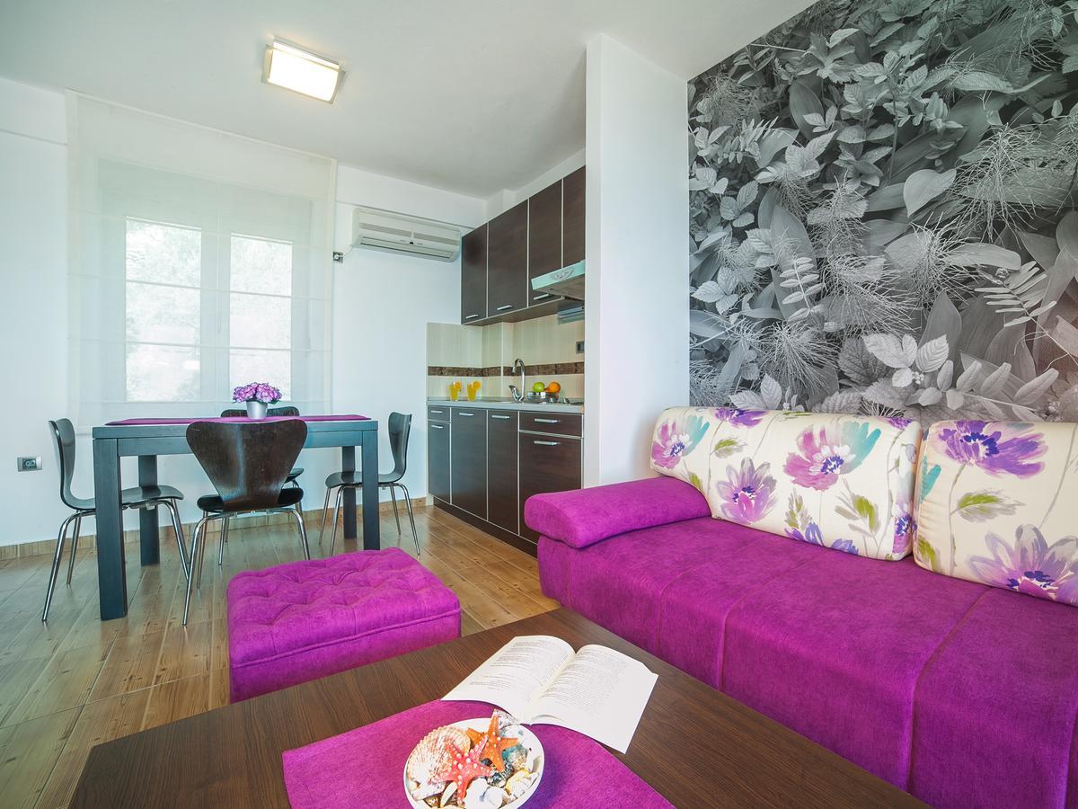 Apartments Raymond Sveti Stefan Exterior photo