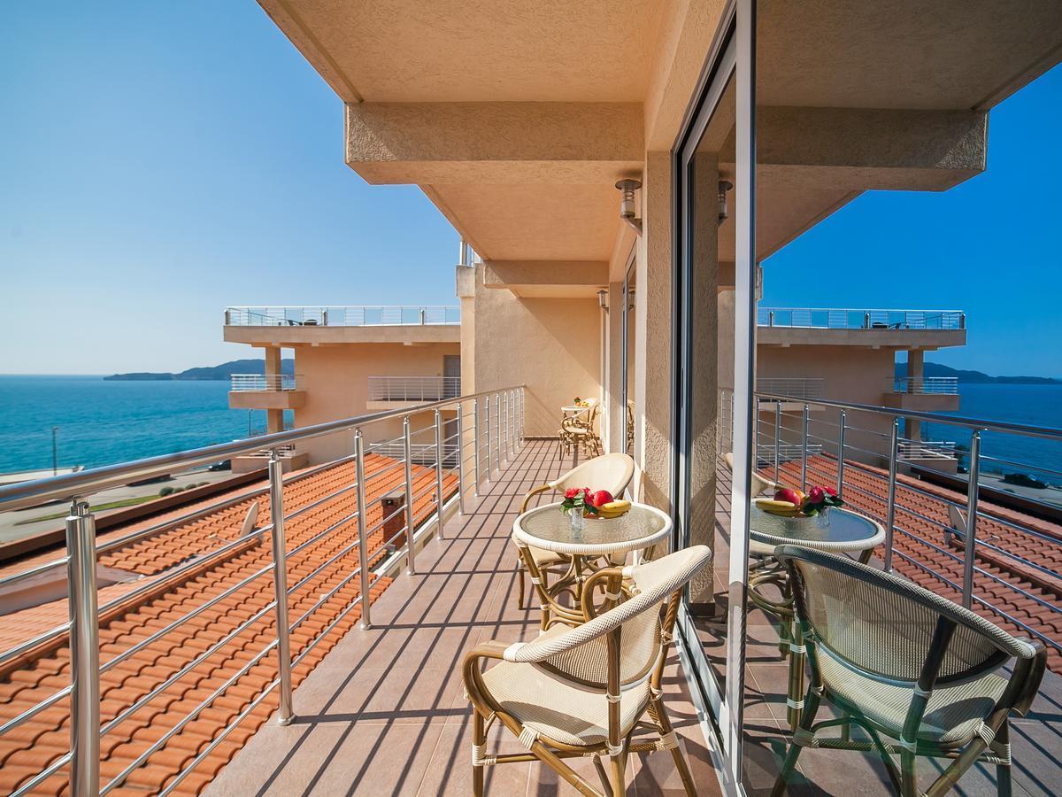 Apartments Raymond Sveti Stefan Exterior photo