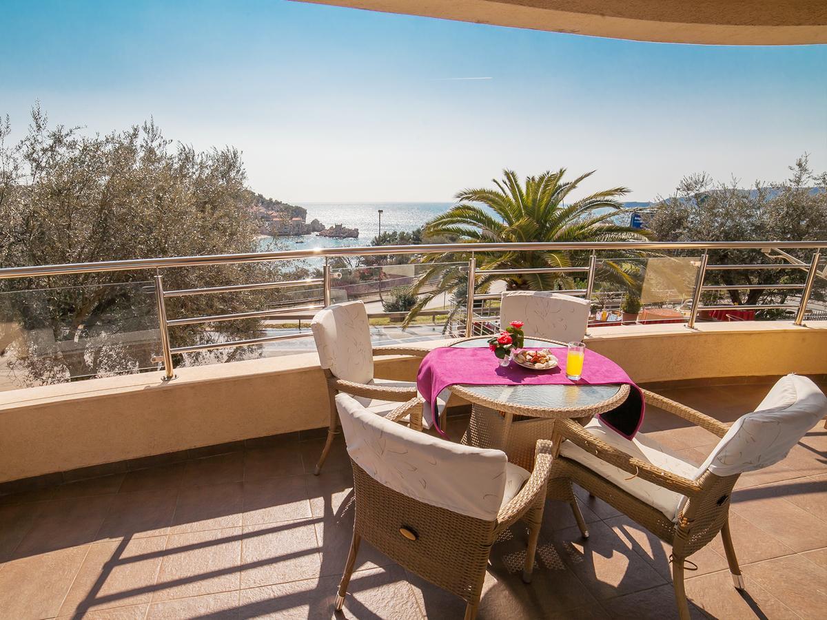 Apartments Raymond Sveti Stefan Exterior photo