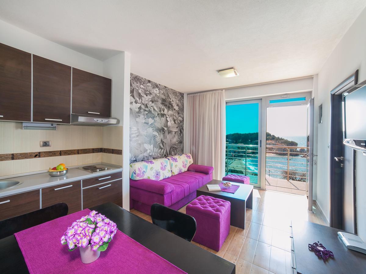 Apartments Raymond Sveti Stefan Exterior photo