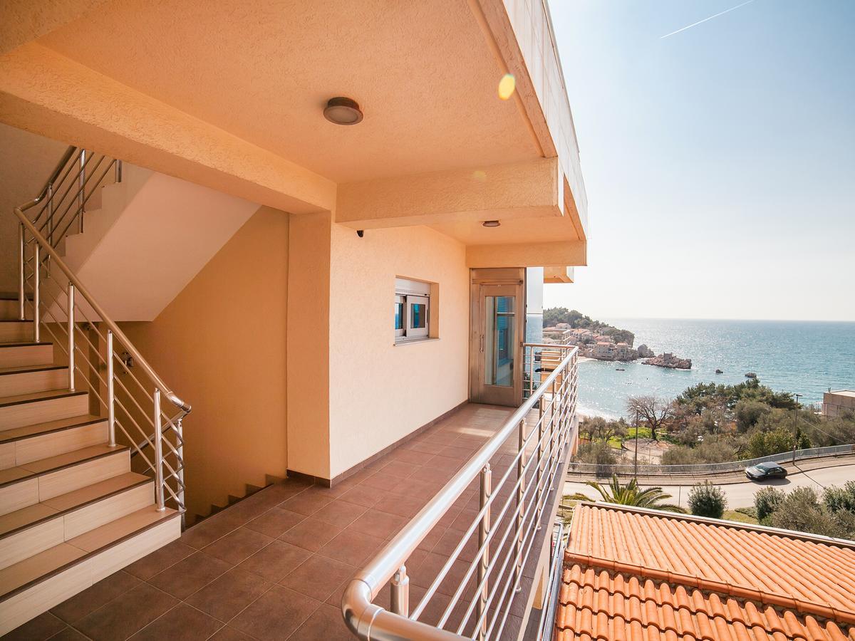 Apartments Raymond Sveti Stefan Exterior photo